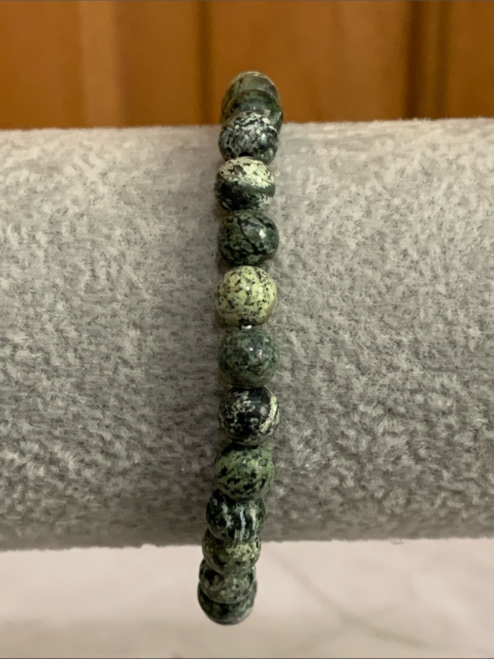 NWT Handmade matte green zebra jasper bead stretch bracelet - Picture 3 of 5